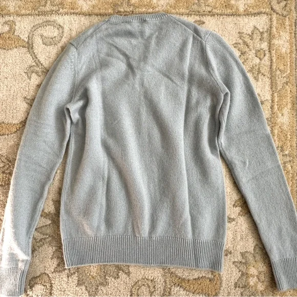 Theory Cashmere Sweater Small - Picture 2 of 9